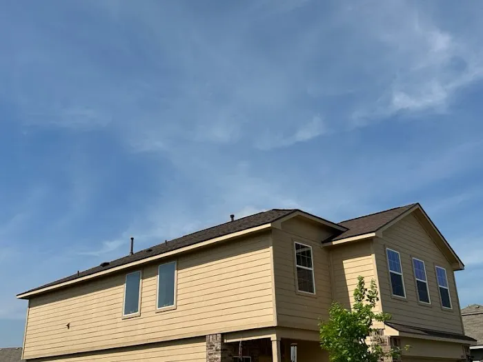 Roof Royale Picture 5