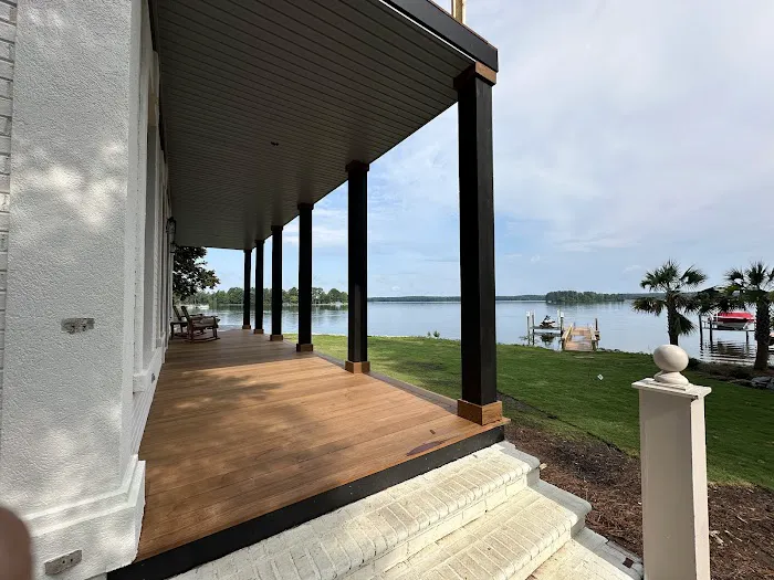 Rennison Roofing and Exteriors, LLC Picture 1