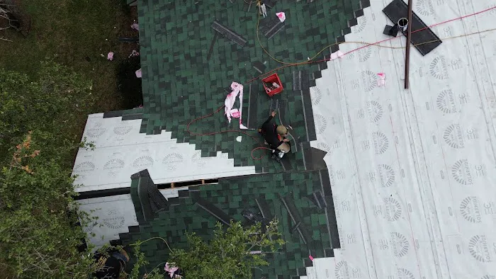 DeZign Roofing & Exteriors Picture 10