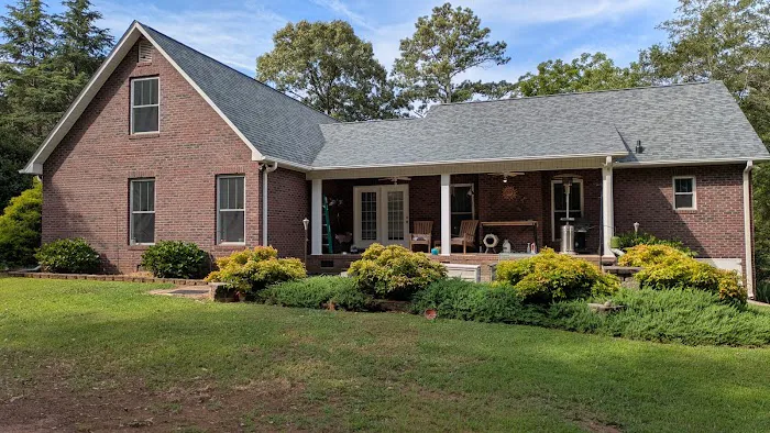 Guy Roofing Inc. Picture 1