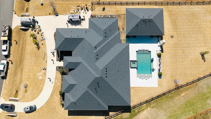 Blue Hammer Roofing Picture 2