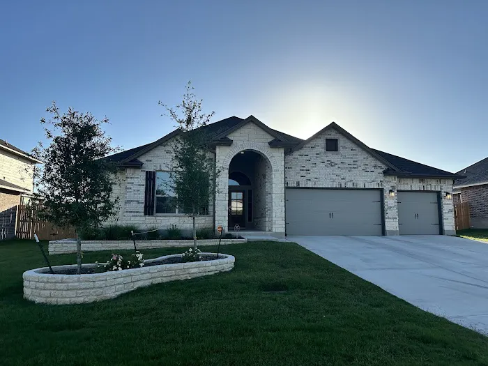 Netzel Roofing & Construction LLC Picture 1