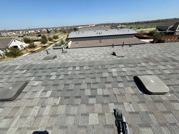 Vertical Solutions Roofing & Construction Picture 3