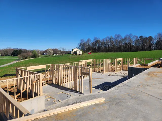 J And C Aguilar Construction INC Picture 10