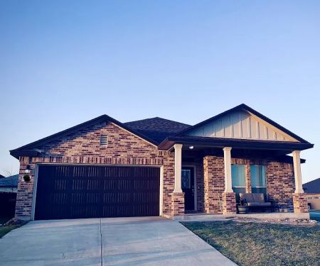 Hall's Roofing & Sheet Metal