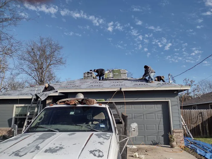 Hall's Roofing & Sheet Metal Picture 4