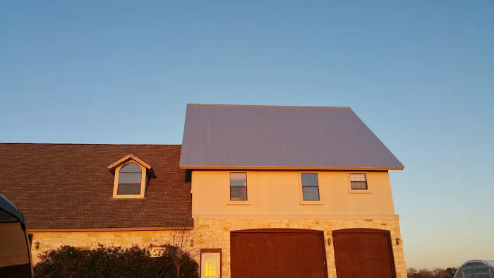 Hall's Roofing & Sheet Metal Picture 6
