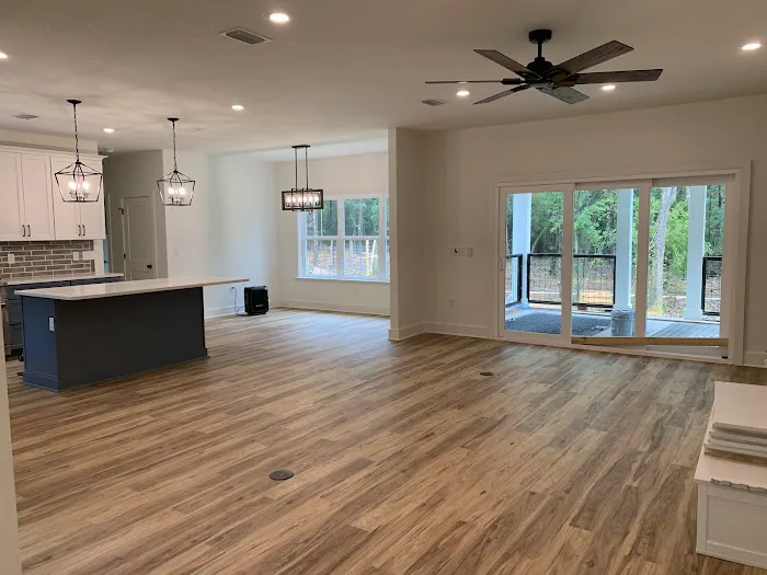 Wade Family Homes LLC Picture 1