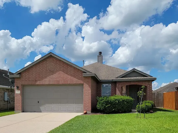 Stinson & Stinson Roofing Picture 2