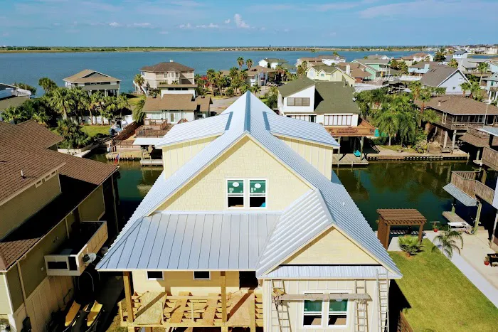 DG Metal Roofing & Exteriors Picture 3