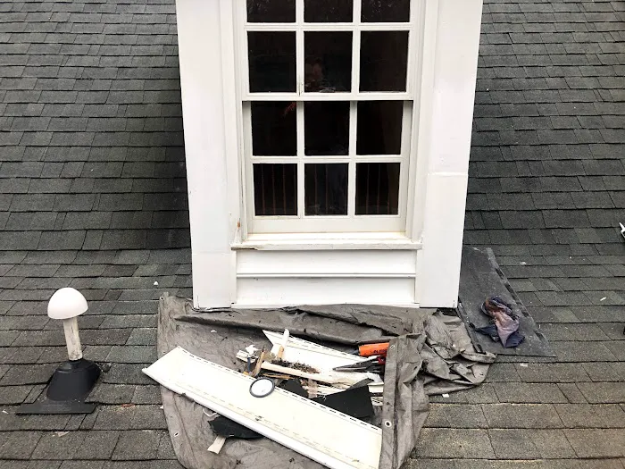 Midlands Roofing & Exteriors Picture 6