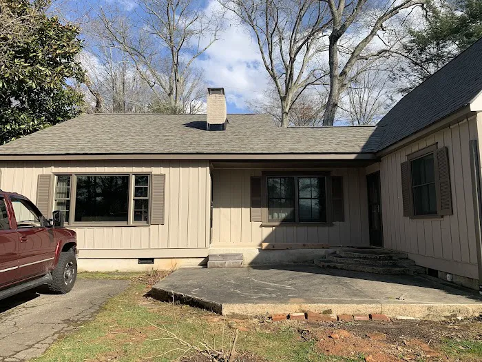 Four Families Roofing LLC. Picture 2