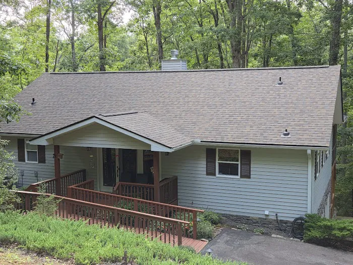 Four Families Roofing LLC. Picture 1