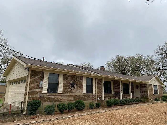 Stonewall Roofing & Construction Picture 9