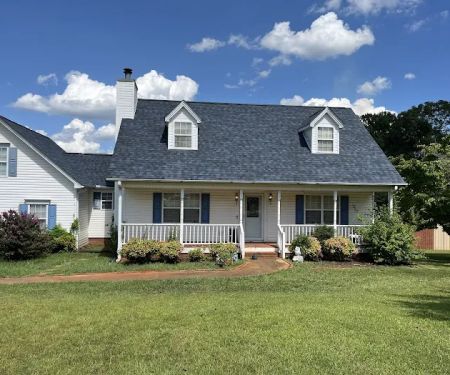 Crest Roofing & Construction