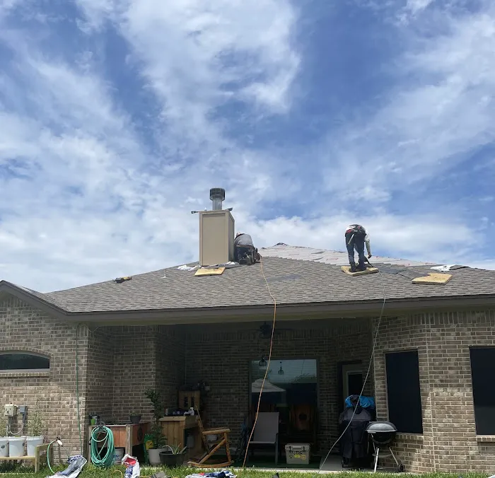 On the House Roof Company Picture 1