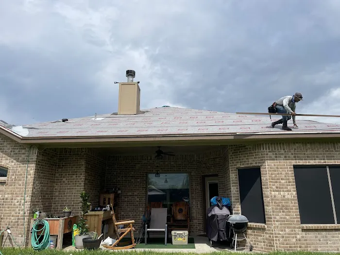 On the House Roof Company Picture 5