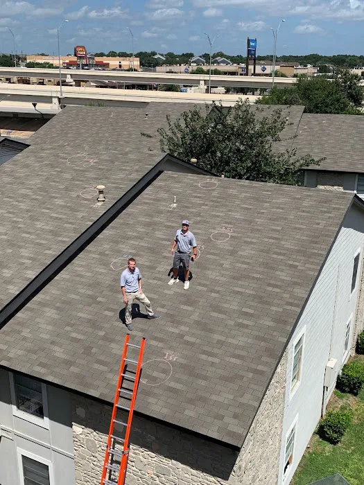Mammoth Roofing & Solar of Temple Picture 2