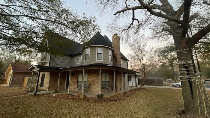 Southern Star Roofing and Seamless Gutters Picture 10