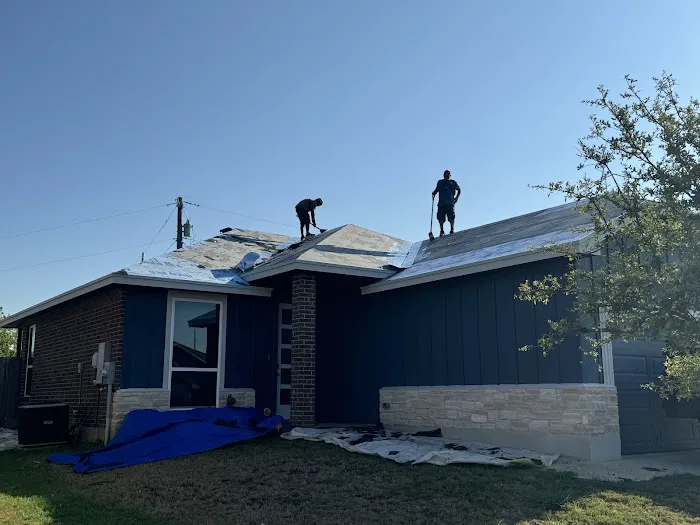 Gonzalez&Co Construction/Roofing Picture 10