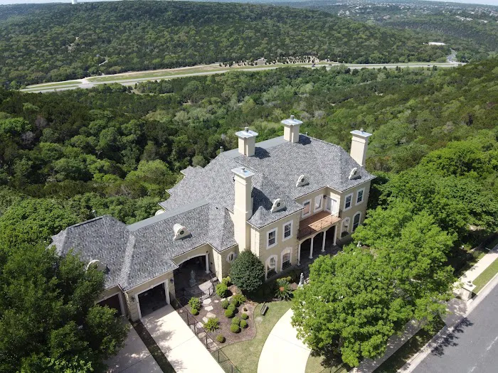 Birdcreek Roofing Picture 1