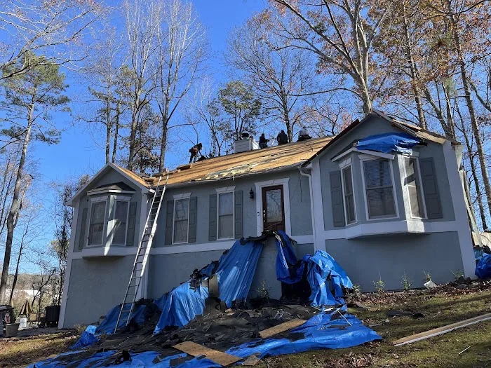 SharpTop Roofing Picture 4
