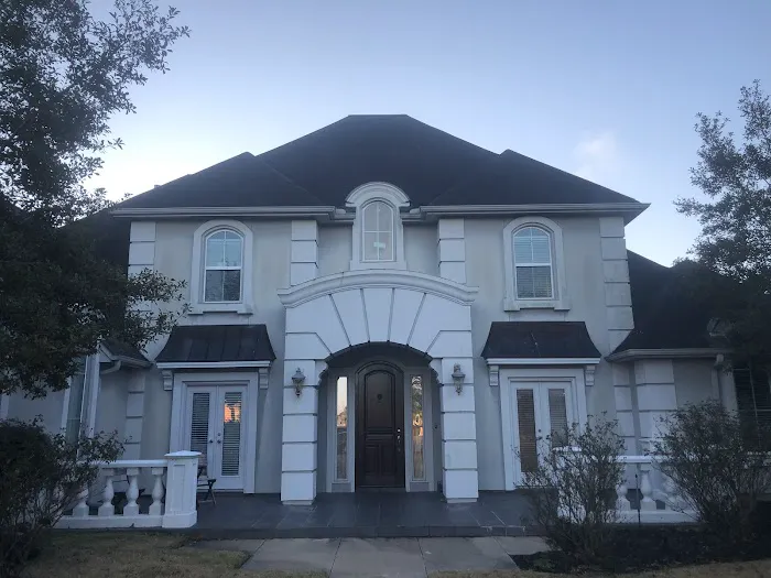 Crest Roofing and Remodeling Picture 3