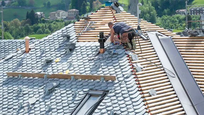 Forrest and Sons Roofing - Roofer Contractor & Roof Company Picture 2