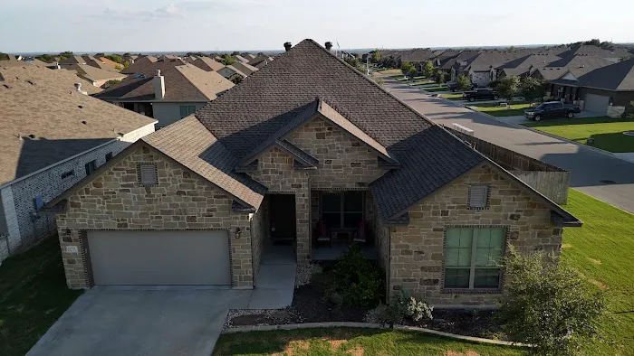 ROAM Roof & Solar Picture 4