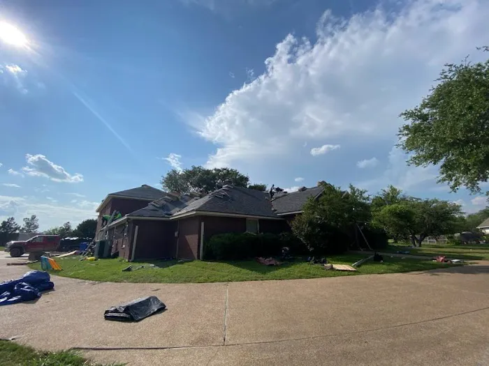 R & R Roofing LLC Picture 2