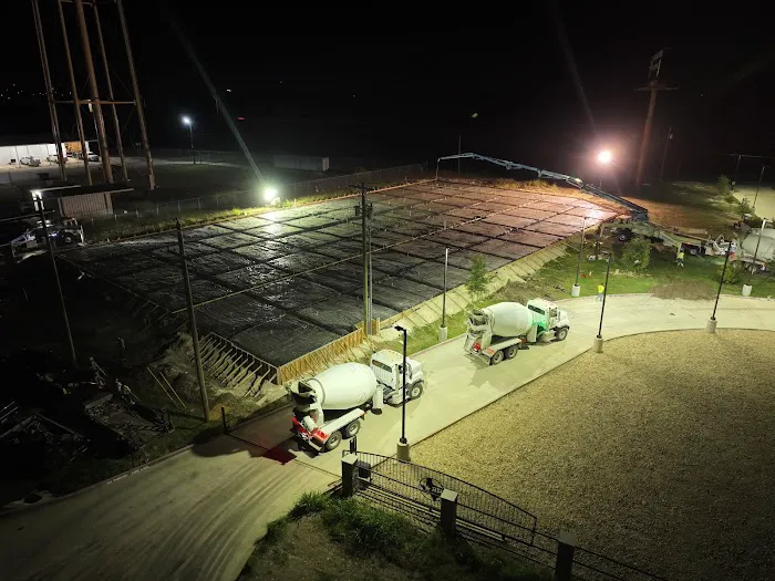 R & R Roofing LLC Picture 7