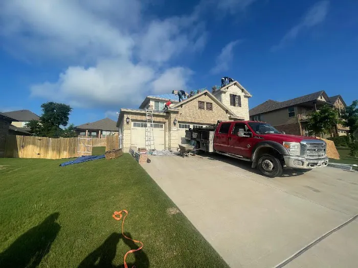 R & R Roofing LLC Picture 10