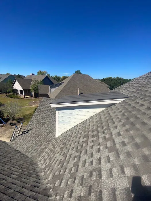 Guyette Roofing and Construction Picture 3