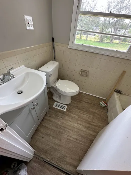 E&R Maintenance, LLC Picture 7