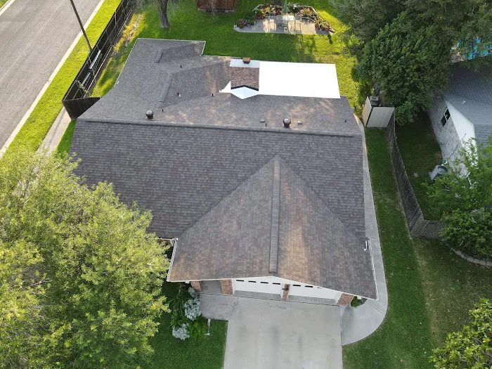 Pioneer United Roofing LLC Picture 2