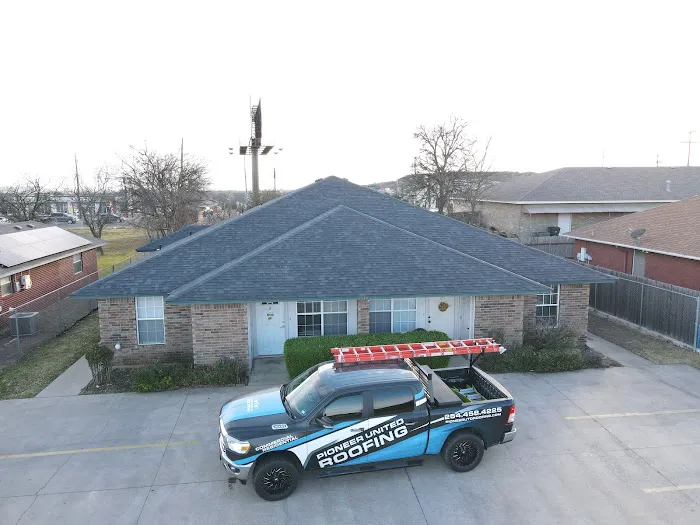 Pioneer United Roofing LLC Picture 7