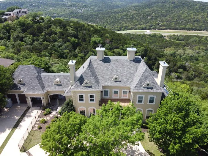 Eleven 10 Roofing Picture 4