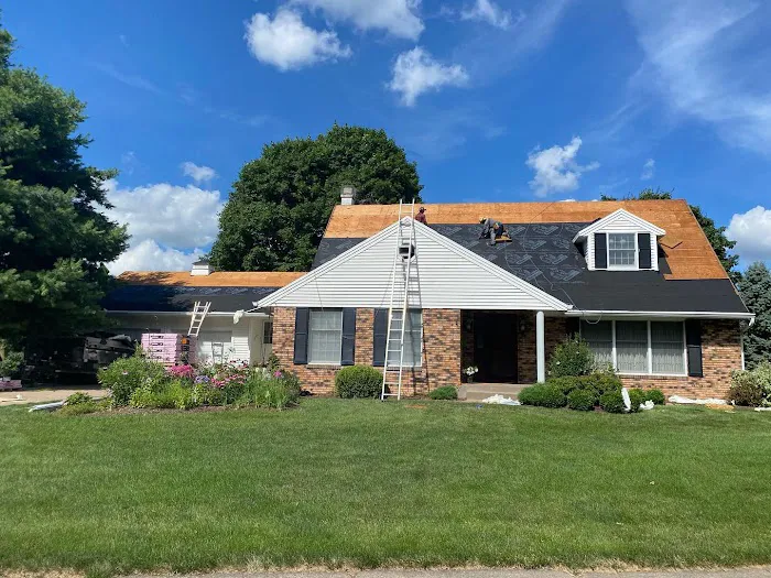 R3 Roofing & Exteriors Picture 3
