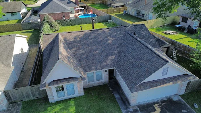 Storm Plus Roofing LLC Picture 1
