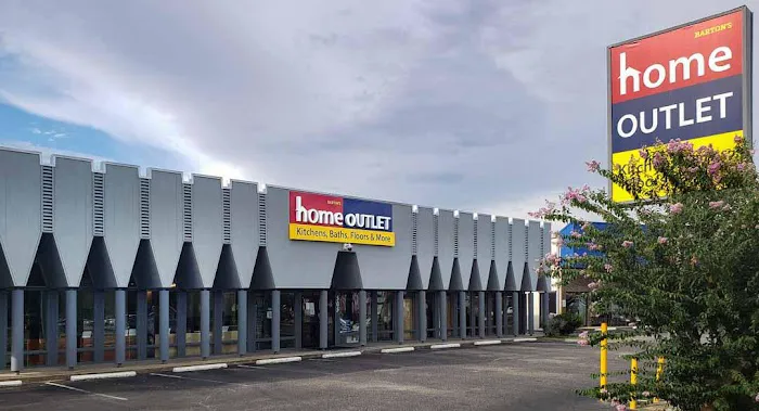 Home Outlet Picture 3