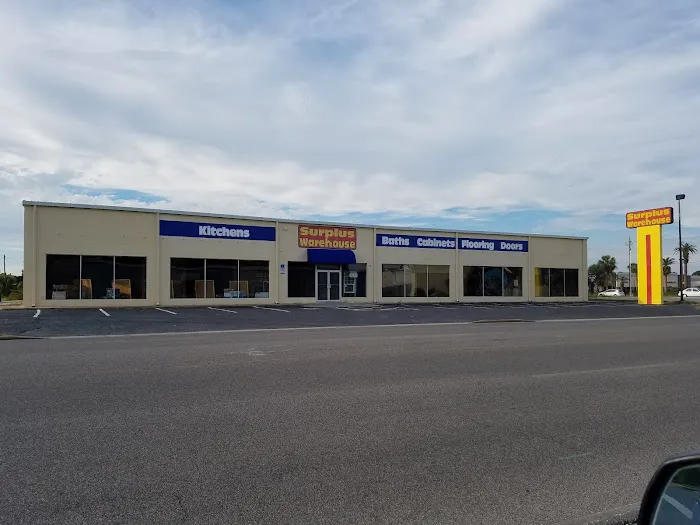 Home Outlet Picture 8