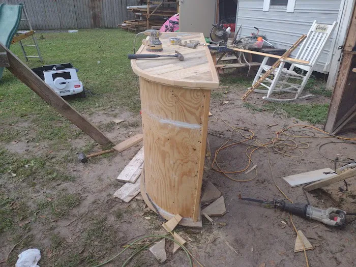 Beard painting and handyman services Picture 4