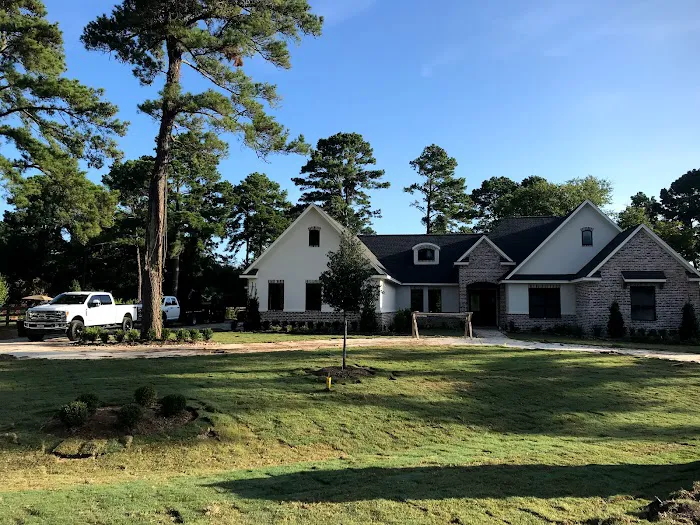 M & D Roofing Picture 3
