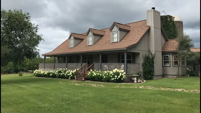 Unique Surfaces Roofing and Contracting Picture 3