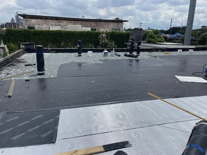 Modern Roofing Picture 3
