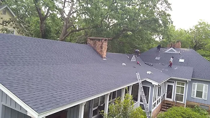 Hyde's Roofing Picture 3