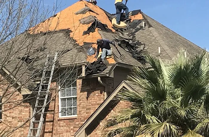 Paris Roofing and Construction Picture 1