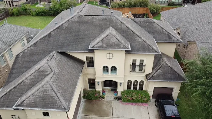 NJN Roofing and Construction LLC Picture 1