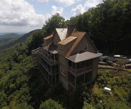 Highlander Roofing Services Sylva