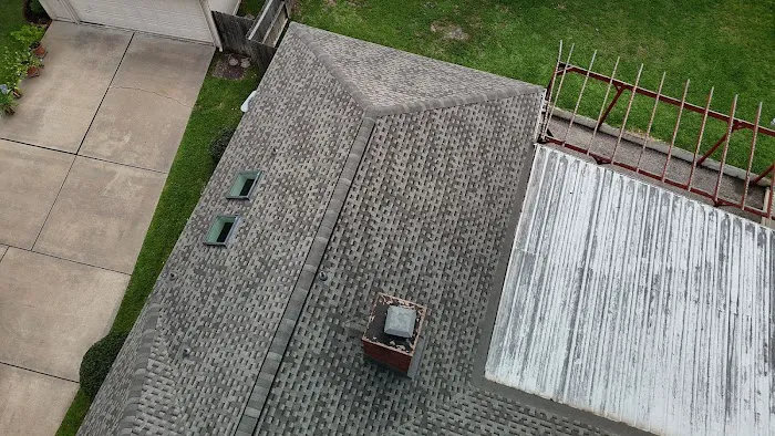 Acadian Roofing, LLC Picture 2